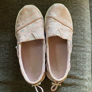 TOMS girls size 12.5 shoes
